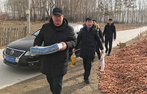 节前慰问贫困户 浓浓关爱暖人心